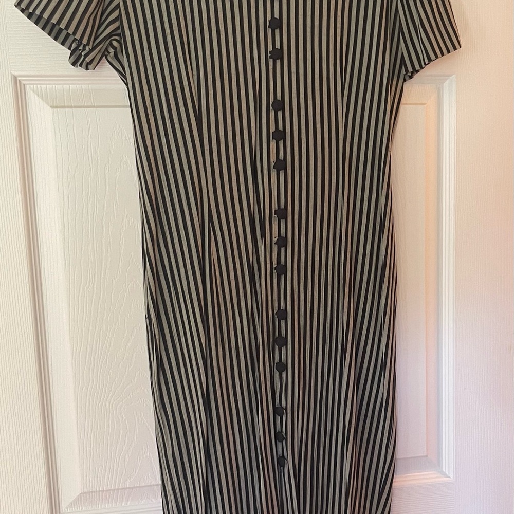 Scarlett Black and White Midi Dress with Cuffed Sleeves